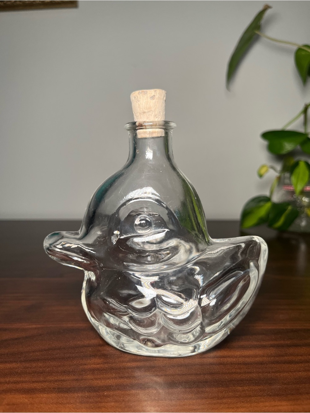 Vintage Duck Shaped Glass Bottle / Decanter 🦆✨ - Picture 2 of 9